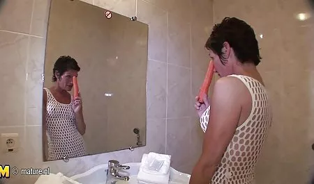 إيفا لورنس افلام جنس افلام سكس يحصل على حلمته