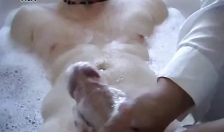 اتينا متعرج في كشك افلام جنس عربي مجانا مجد يبتلع